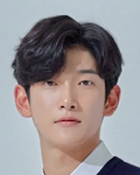بیوگرافی Kim Woo Dam