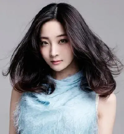 بیوگرافی Yuan Zi Yi