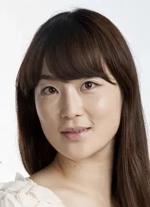 بیوگرافی Gong Sang Ah