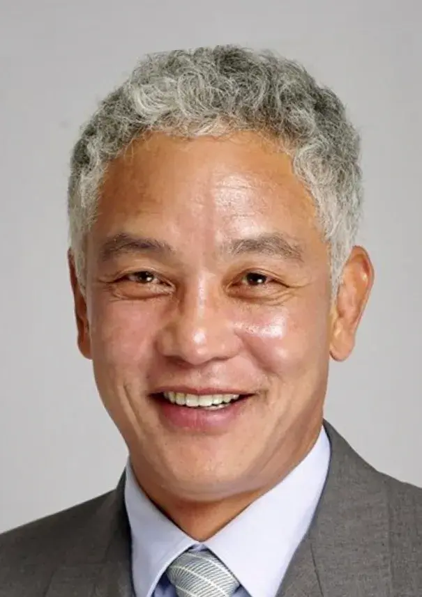 بیوگرافی Kim Young Chul