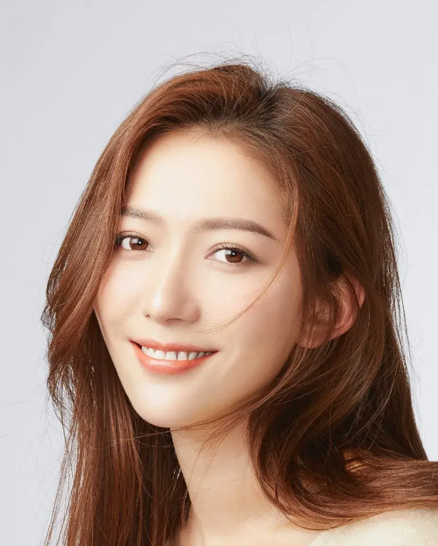 بیوگرافی Wang Zi Yun