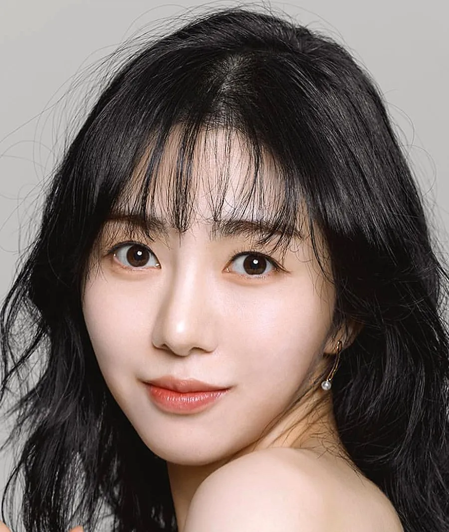 Kwon Min Ah