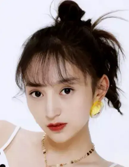 بیوگرافی Huang Hao Yue
