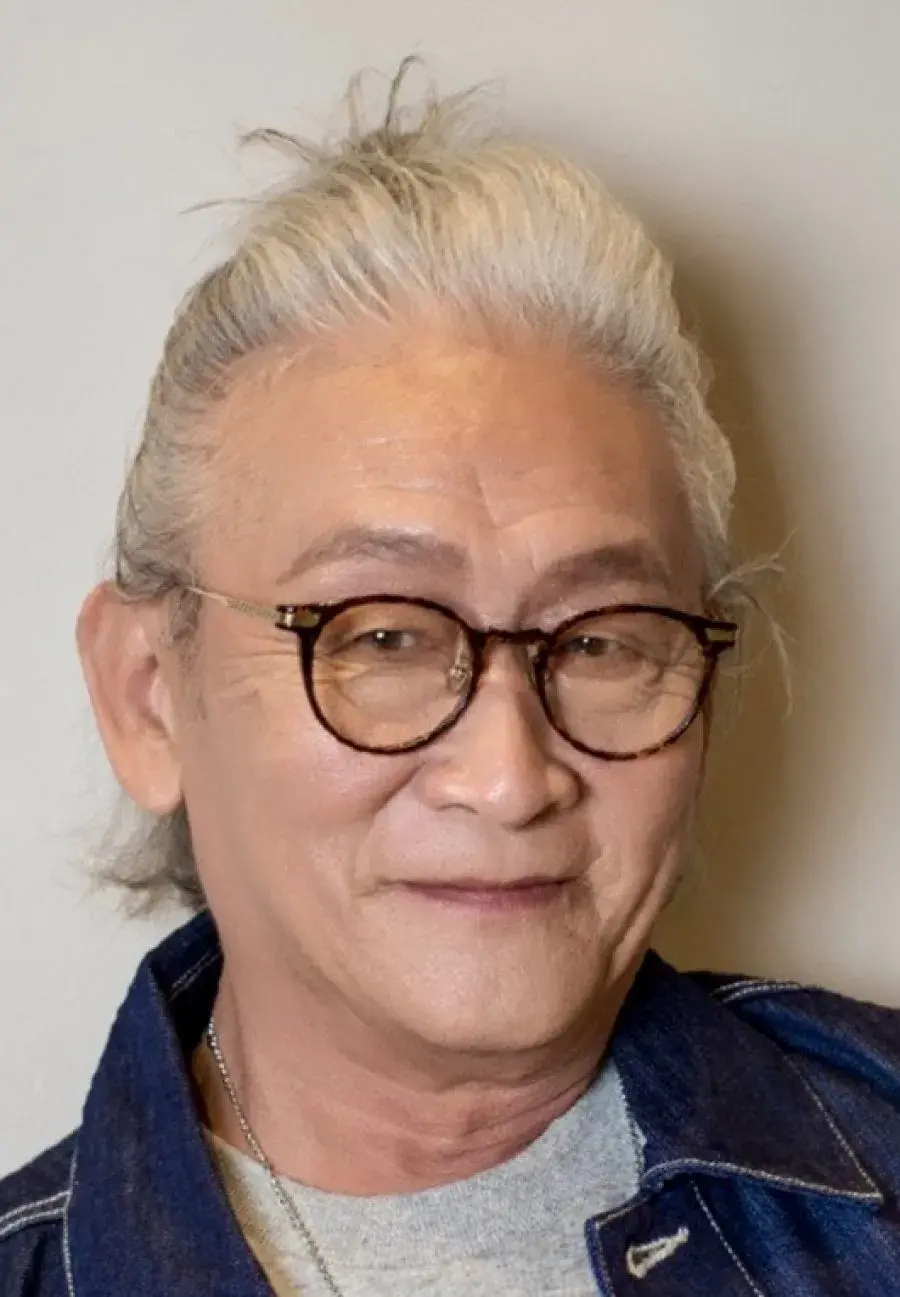 بیوگرافی Gong Jin Guo