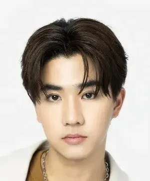 بیوگرافی Sukhumpatanasan Tanapon