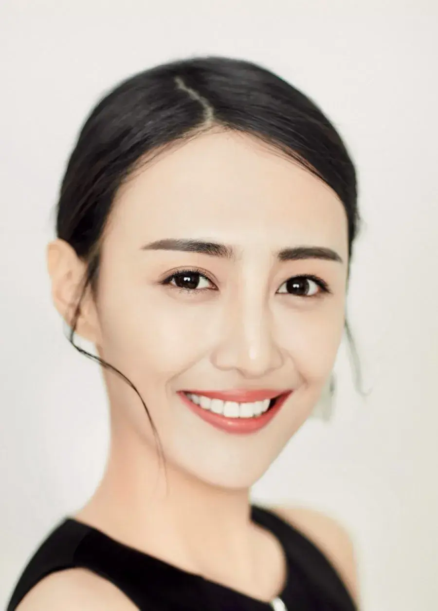 بیوگرافی Yan Lu Han