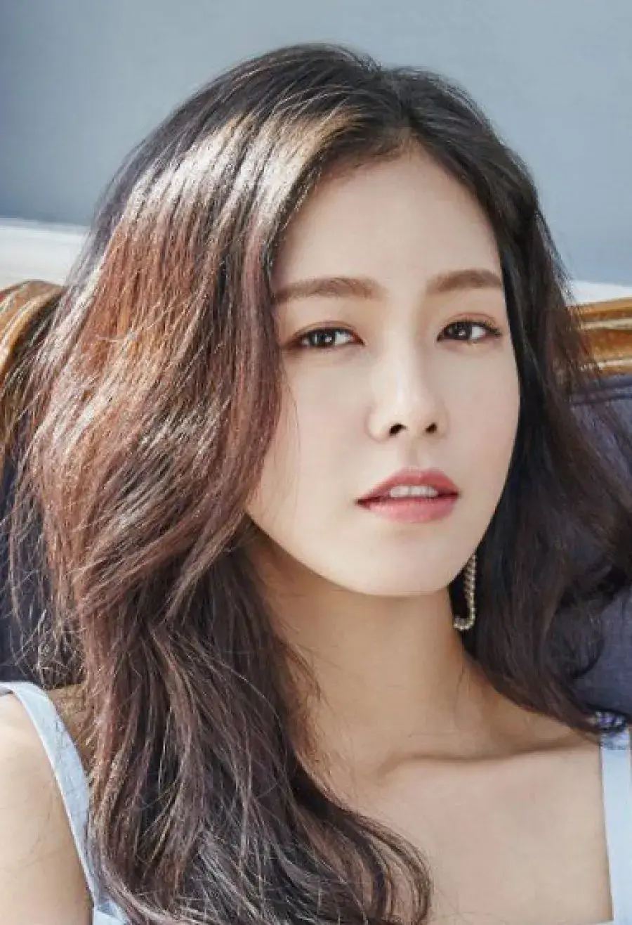 بیوگرافی Kyung Soo Jin