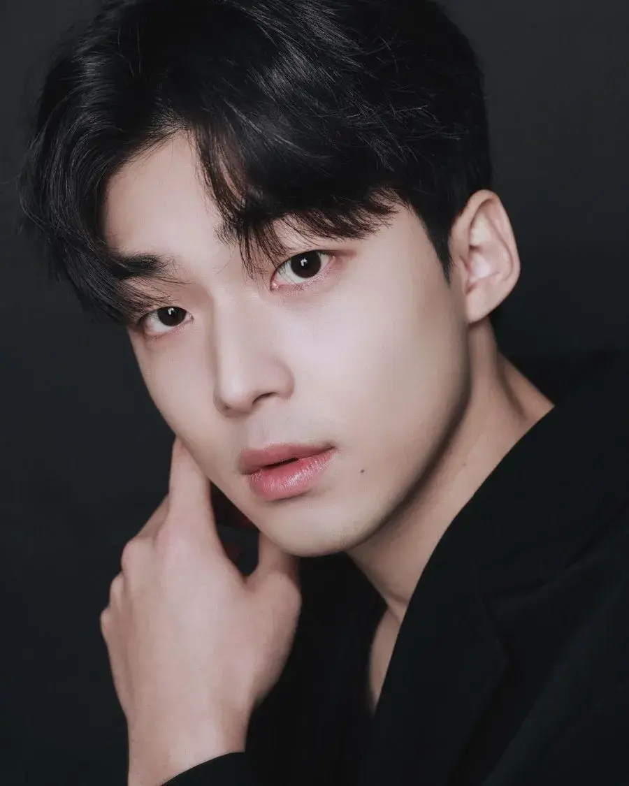 بیوگرافی Kim Kang Min