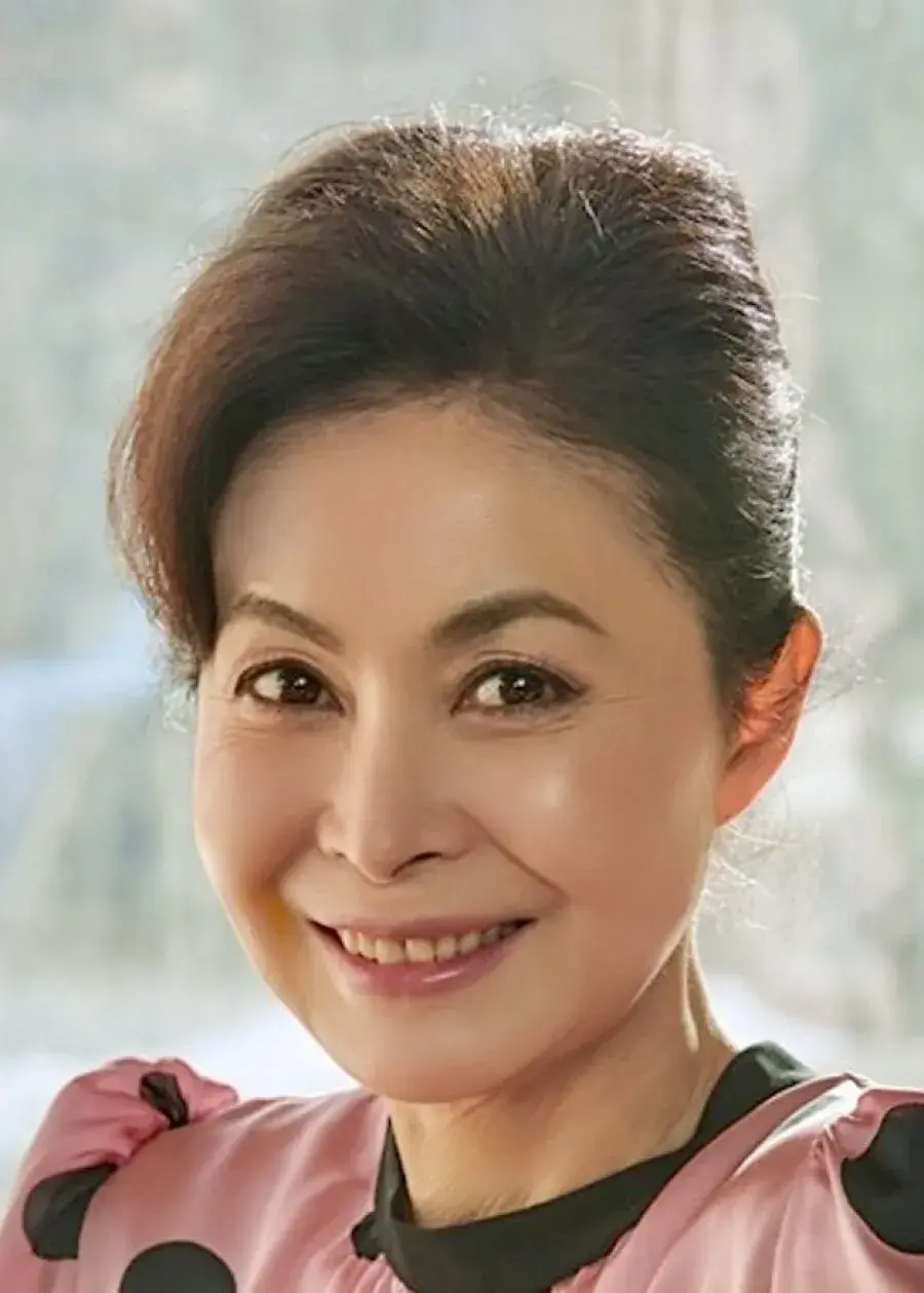 بیوگرافی Song Mi Cha