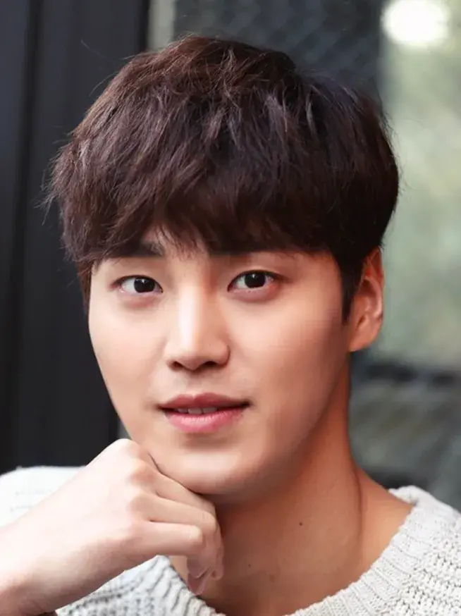 بیوگرافی Lee Tae Hwan