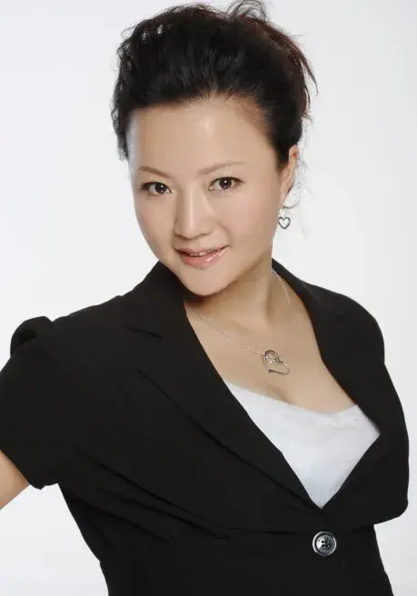 بیوگرافی Zhou Xiao Li