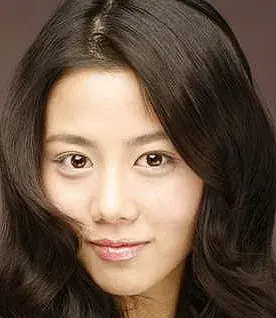بیوگرافی Lee Ah Jin