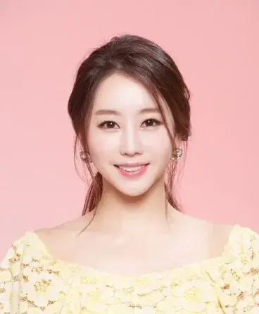 بیوگرافی Hwang Bo Mi