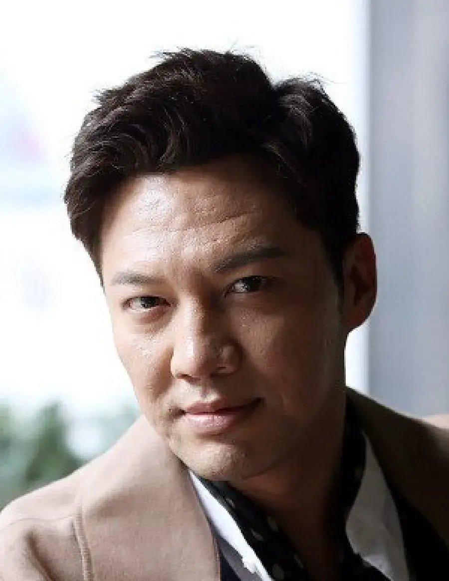 بیوگرافی Moon Jong Won