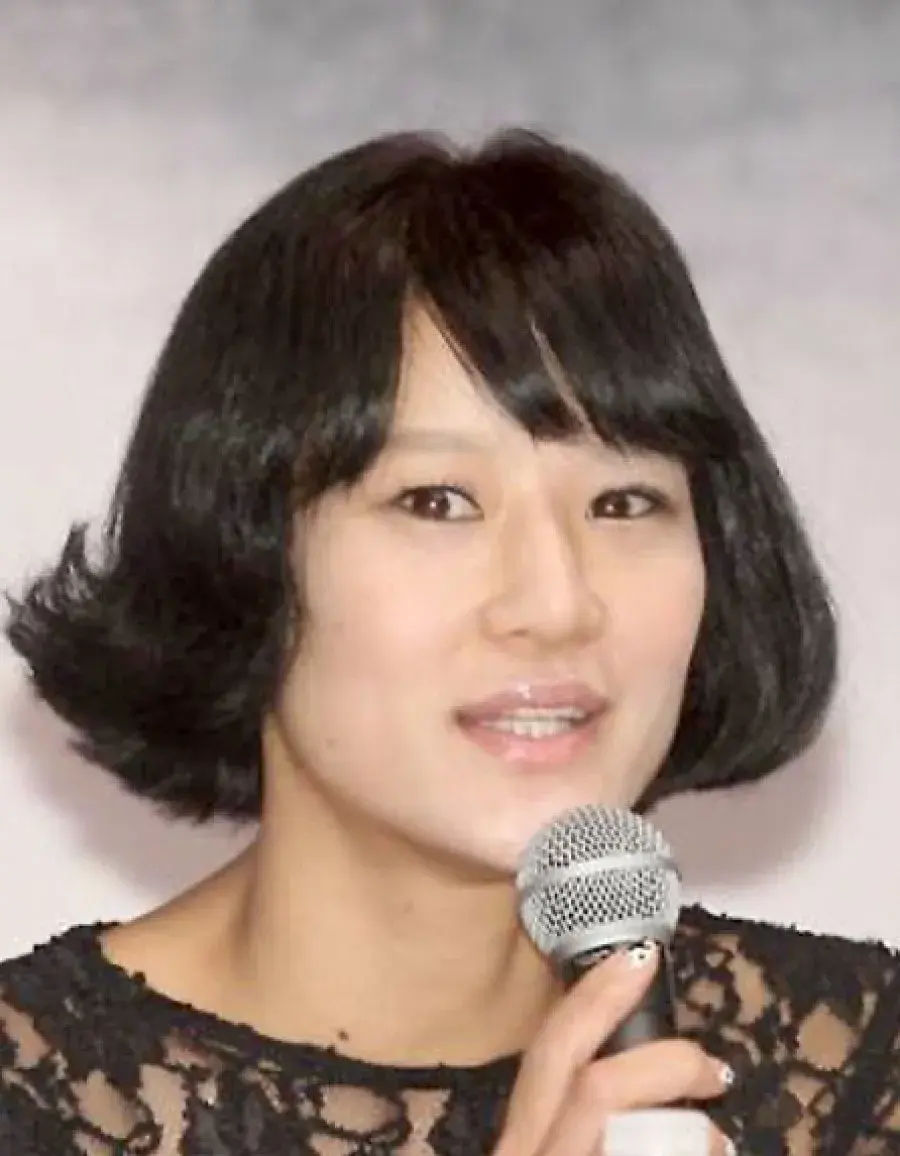 بیوگرافی Lee Min Ah