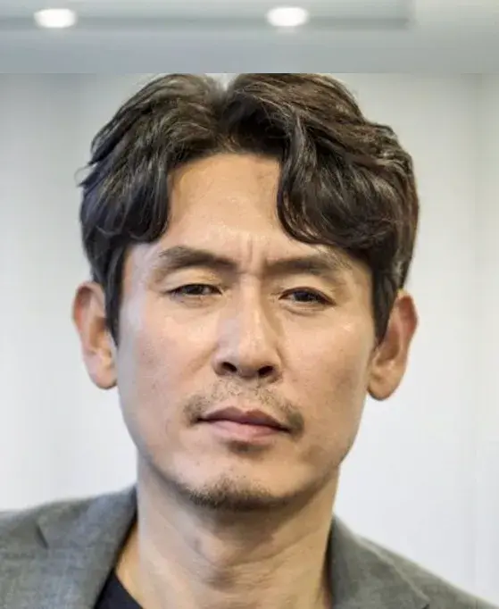 بیوگرافی Sol Kyung Gu