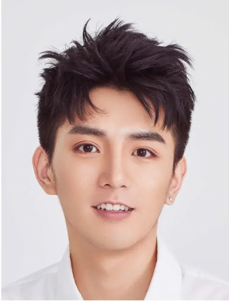بیوگرافی Gao Cheng Yi