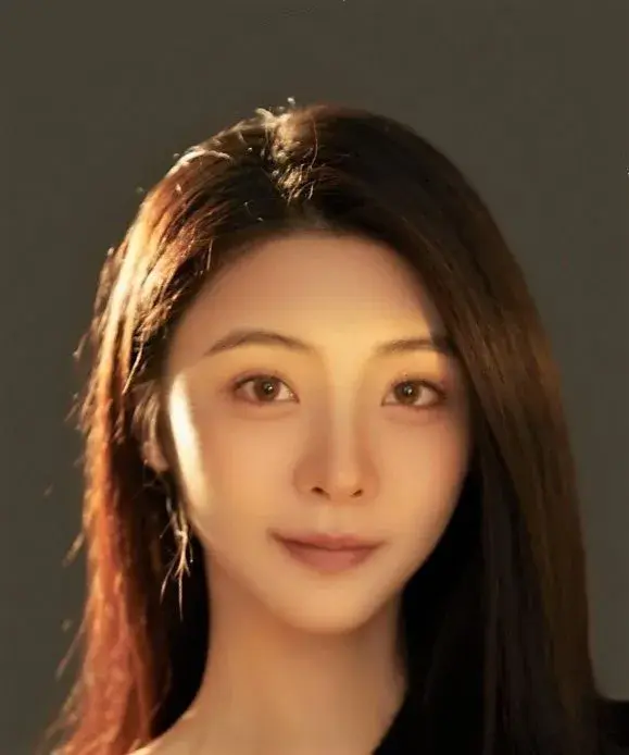 بیوگرافی Feng Xi Yao