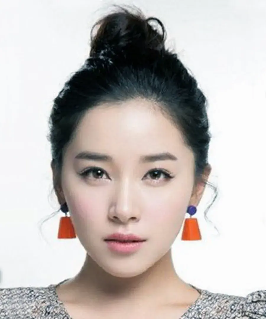 بیوگرافی Kan Qing Zi