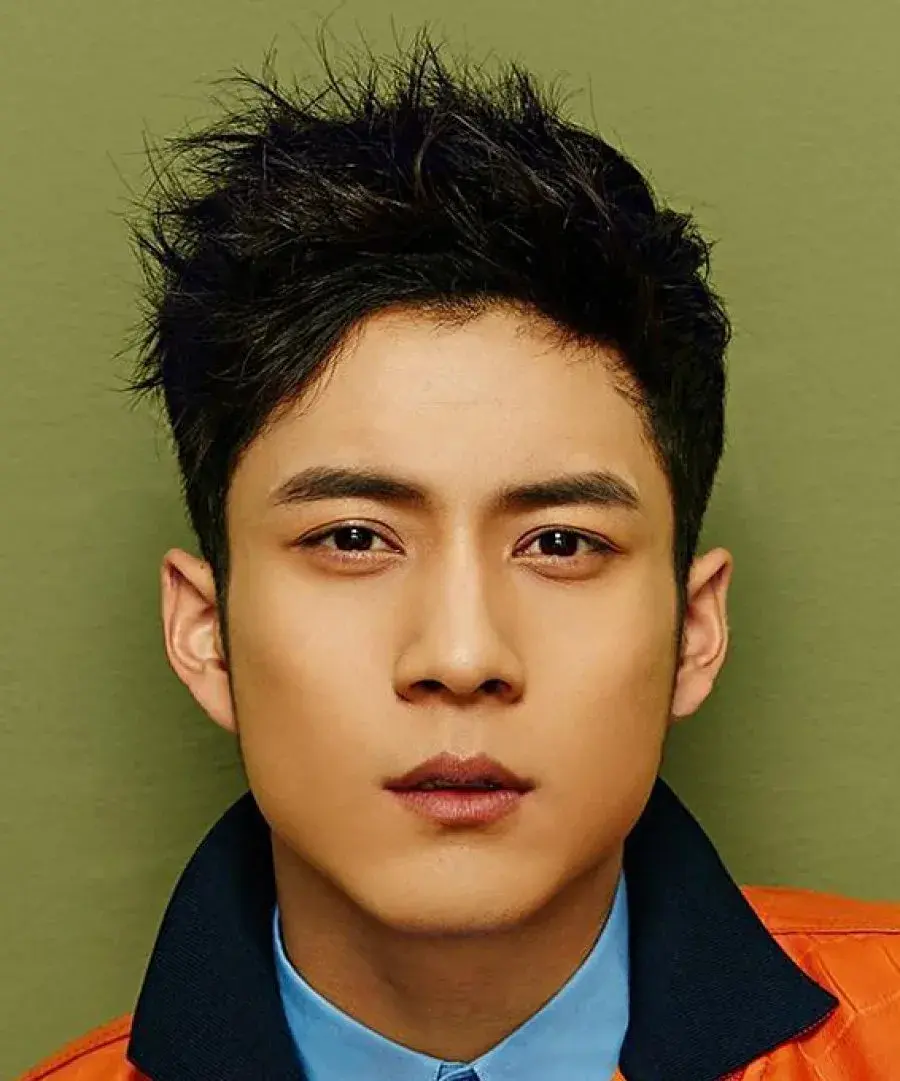 بیوگرافی Han Dong Jun