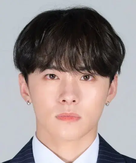 بیوگرافی Kawanishi Takumi