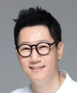 بیوگرافی Ji Suk Jin