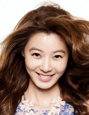 بیوگرافی Yoon So Yi