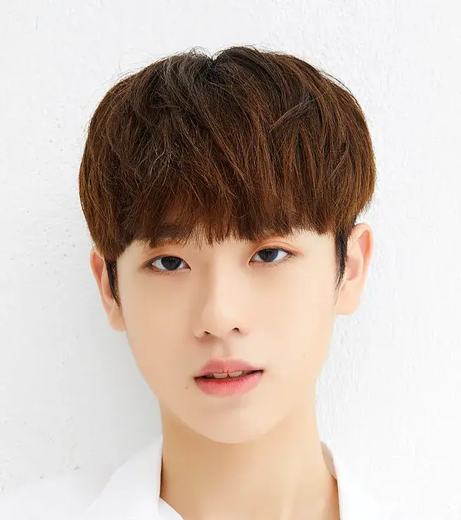 بیوگرافی Keum Dong Hyun