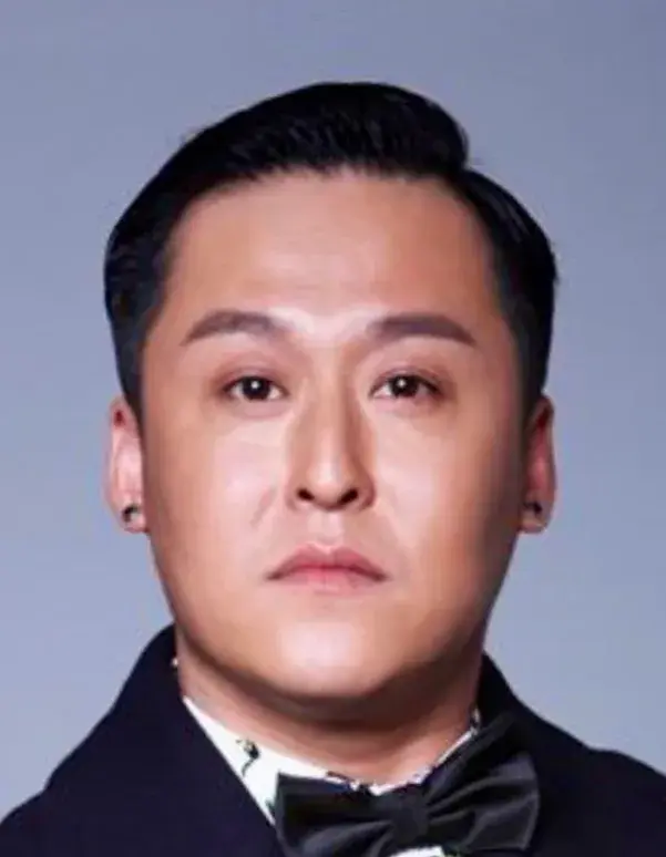 بیوگرافی Li Shi Peng