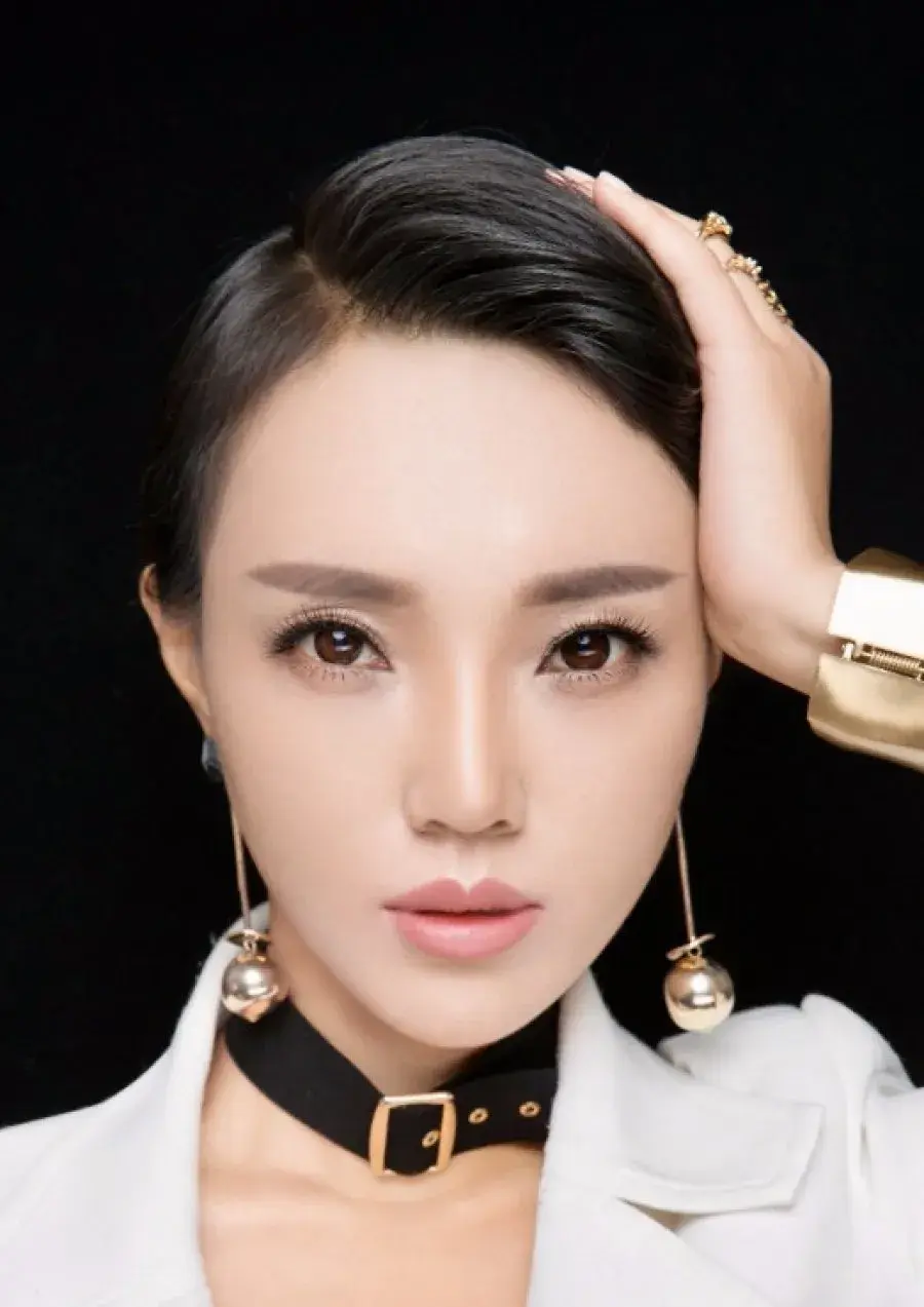 بیوگرافی Zhang Ting Ting