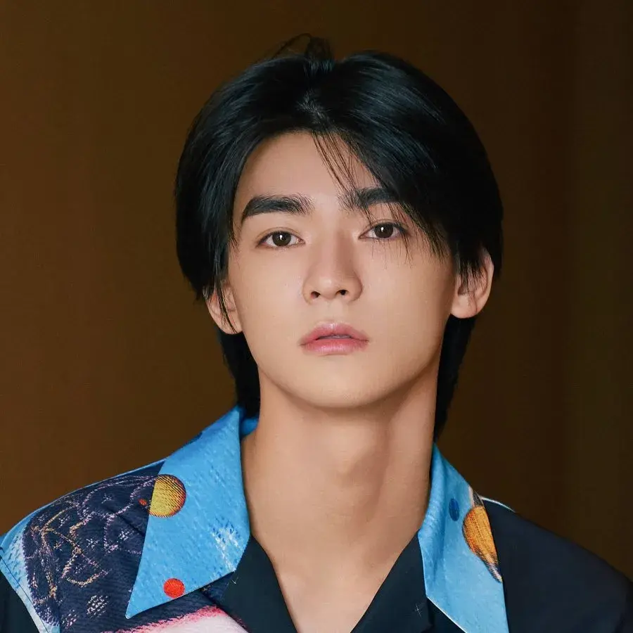 بیوگرافی Zhang Jia Shuo