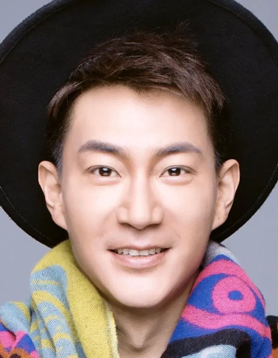 بیوگرافی Zhao Chu Lun