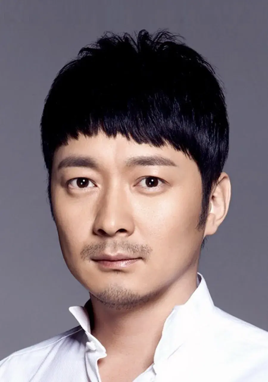 بیوگرافی Tian Zhong