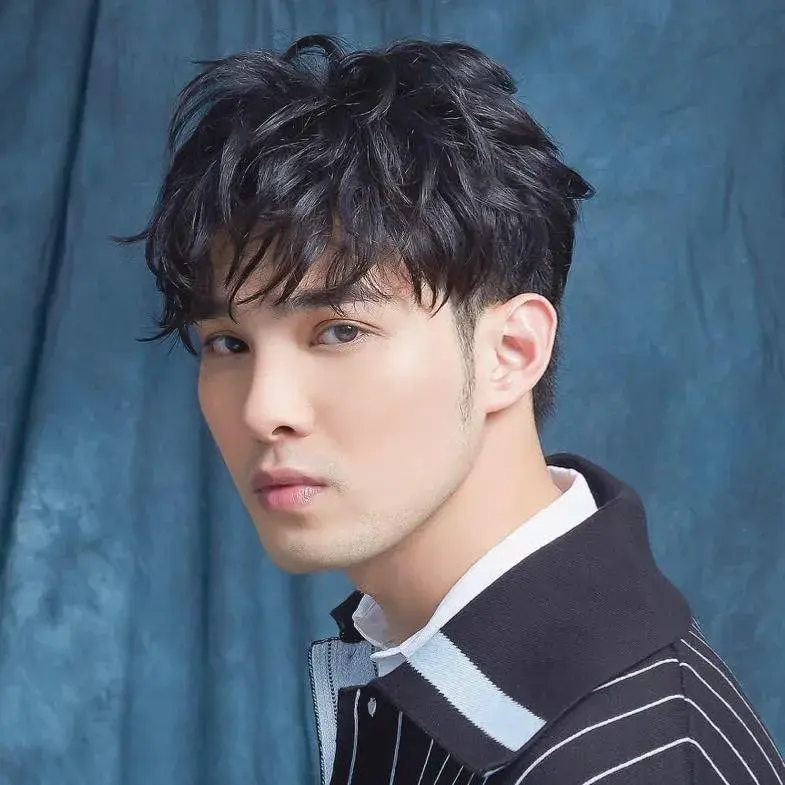 بیوگرافی Huang Wei Jin