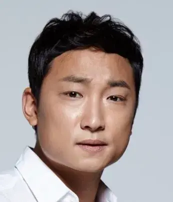 بیوگرافی Yang Hyun Min