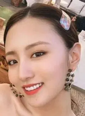 بیوگرافی Zhang Yi Jun
