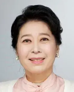 بیوگرافی Hyun Sook Hee