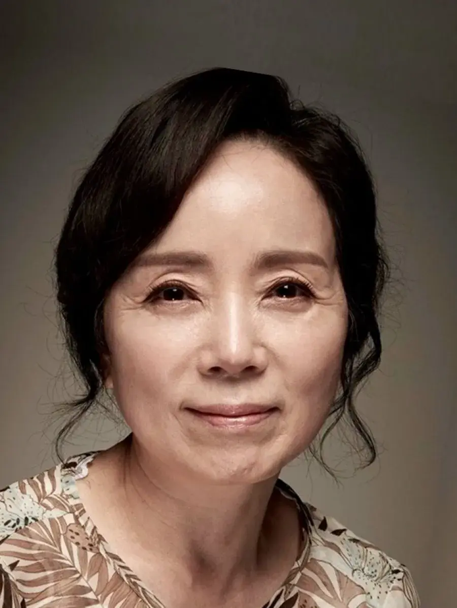 بیوگرافی Kim Min Kyung
