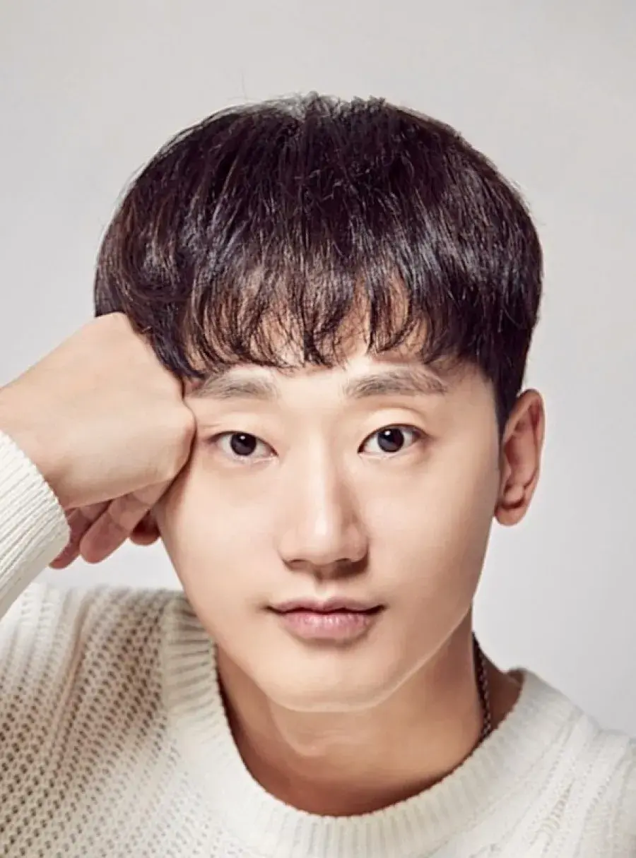 بیوگرافی Choi Tae Hwan