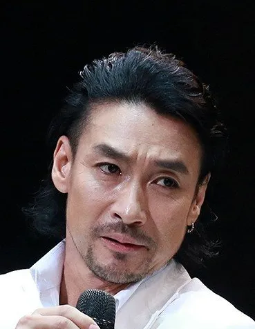 Shin Dong Yoon