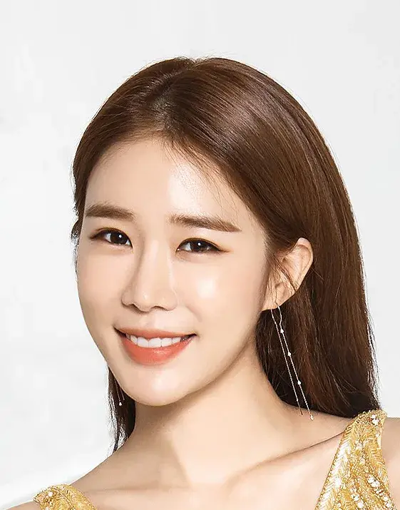 بیوگرافی Yoo In Na