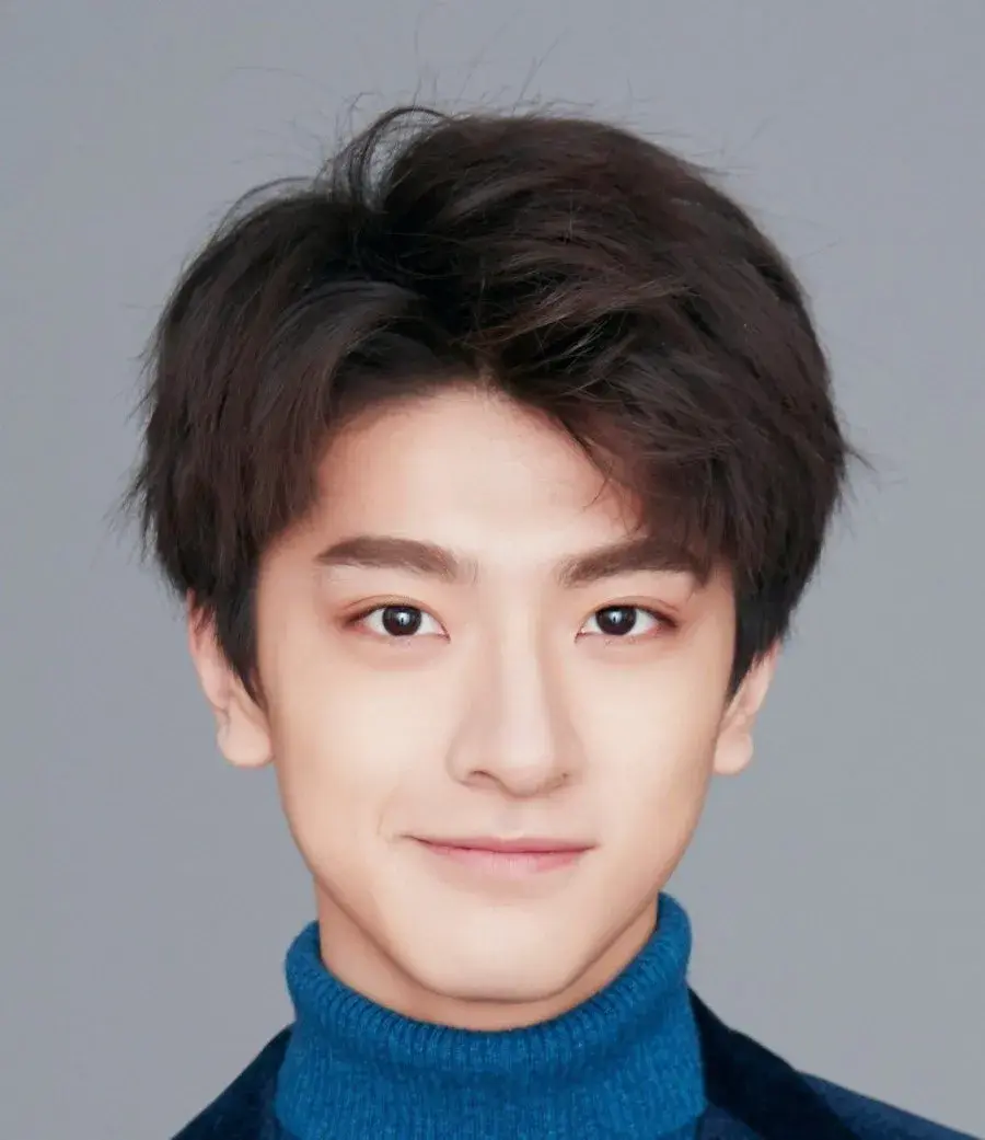 بیوگرافی Lin Yi