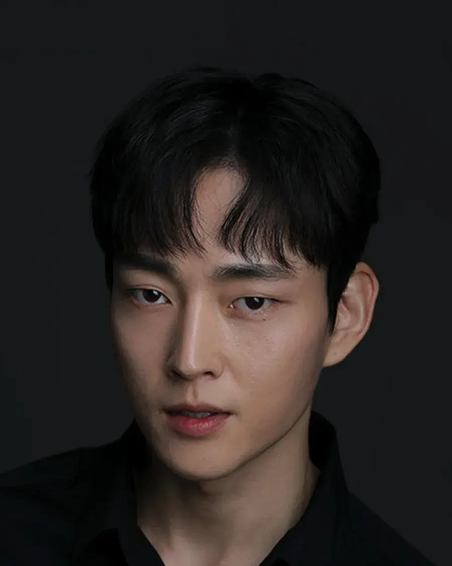 بیوگرافی Yoo Se Hyung