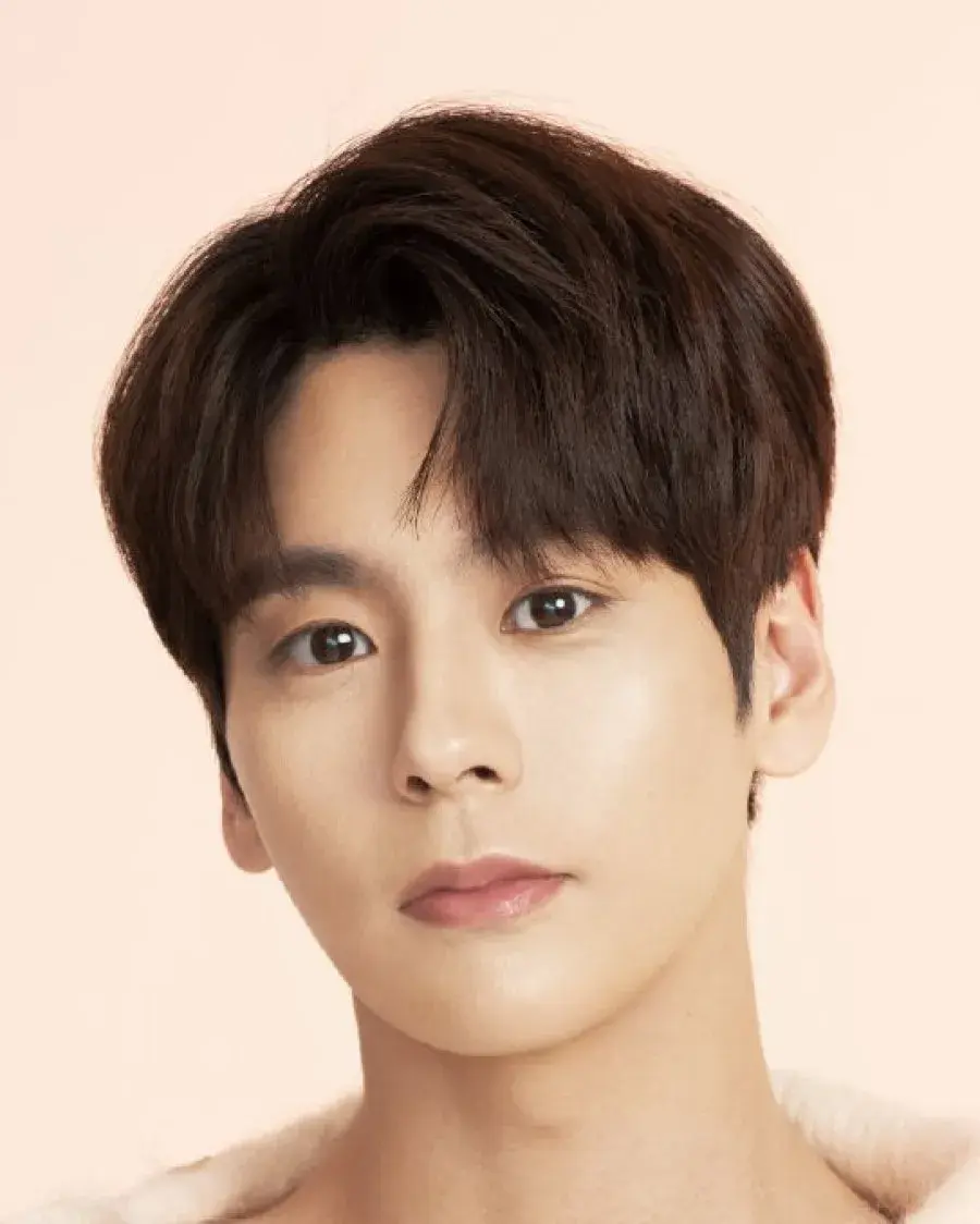 بیوگرافی Wei Zhe Ming