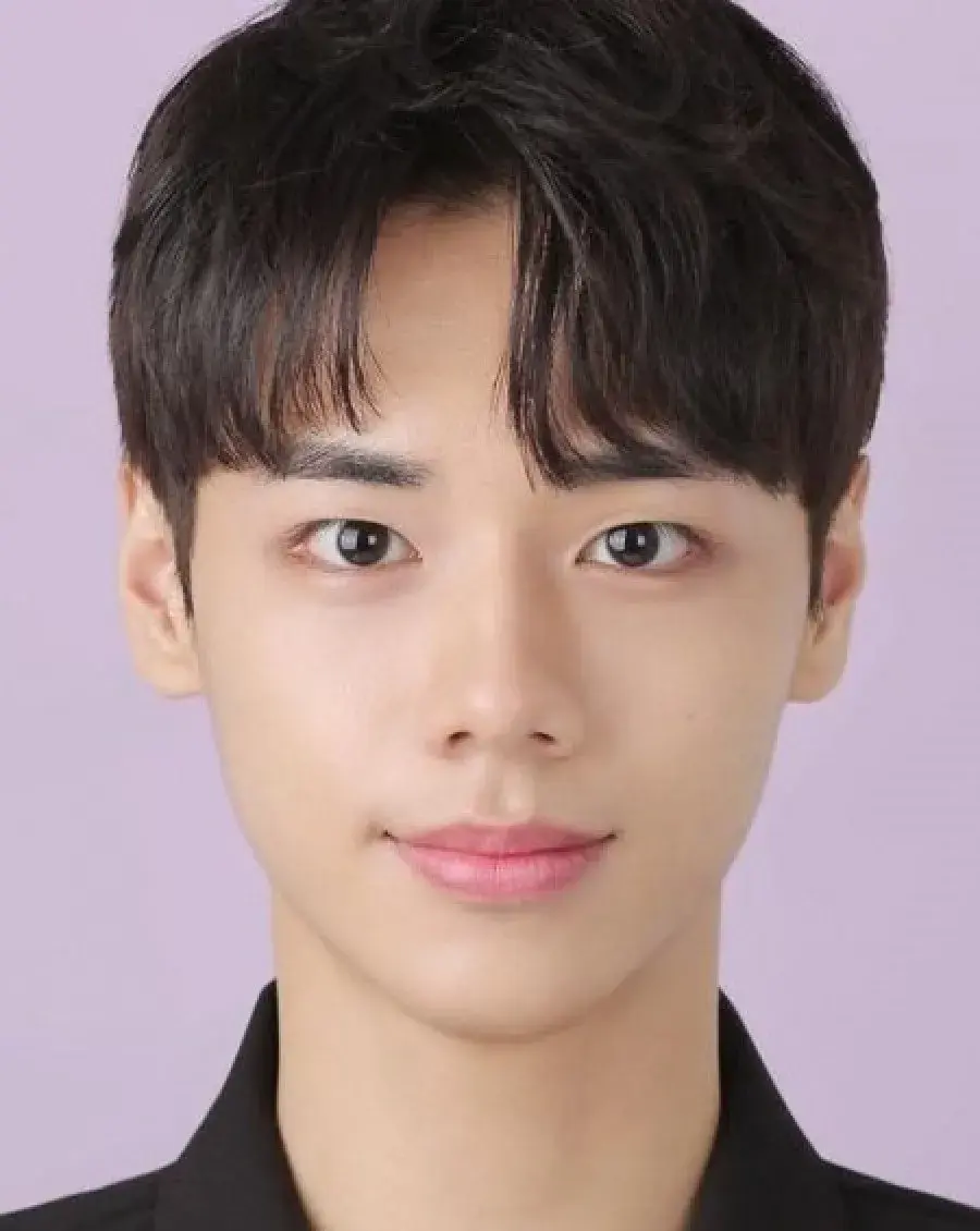 بیوگرافی Ahn Se Min