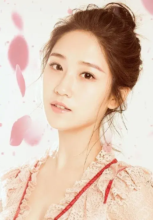 بیوگرافی Pei Zheng Zheng