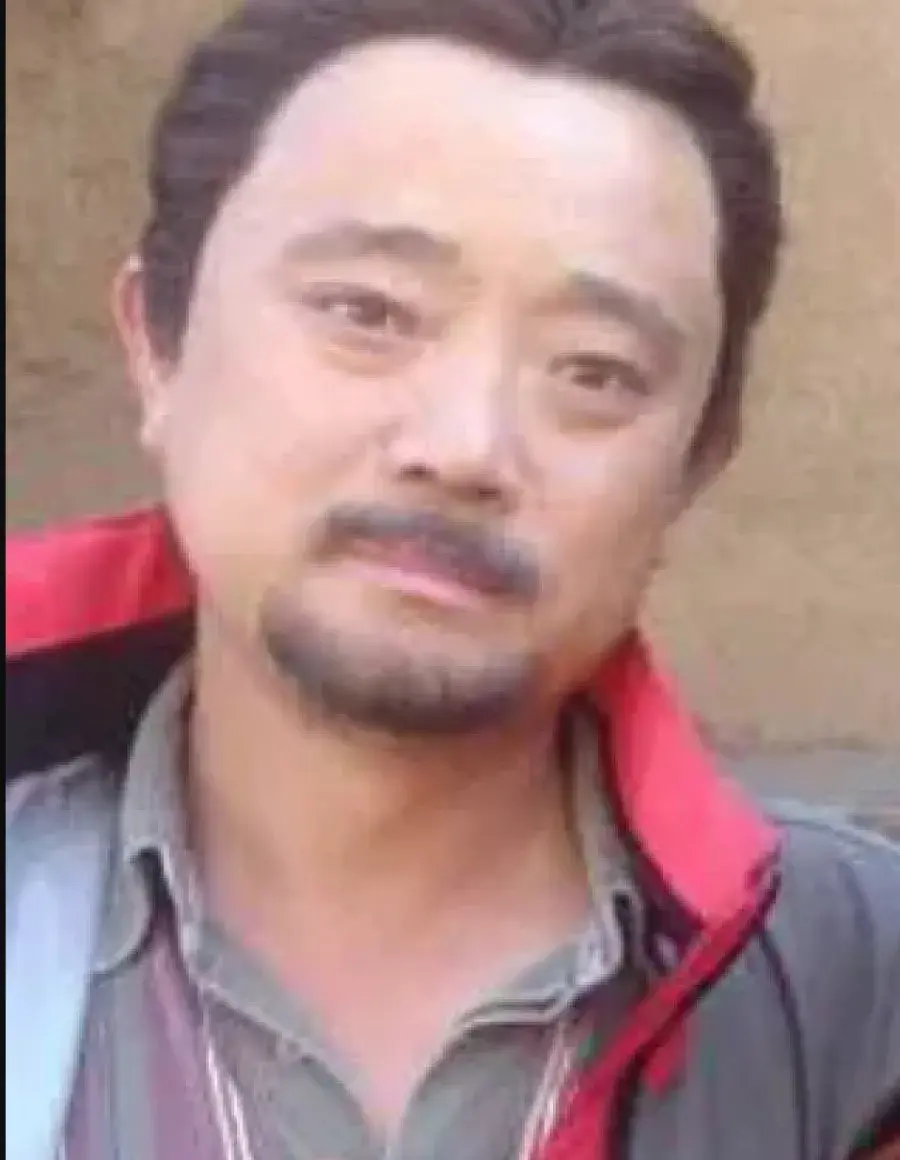 بیوگرافی  He Xiao Hu