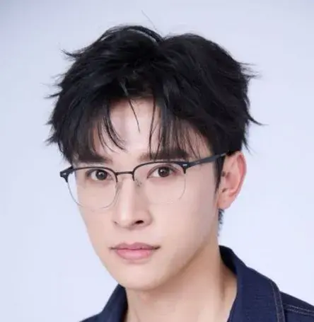 بیوگرافی Zhang Yun Qing