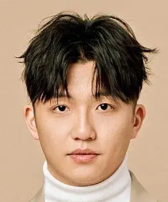 بیوگرافی Liu Tong
