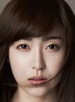 بیوگرافی Yoo So Young